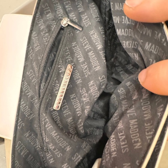 Steve Madden BVALOR Cream Lace Up Mesh Crossbody Bag Logo Strap Athleisure - Picture 8 of 13